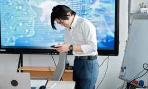 Human Testing vs. AI Testing: What Each Can (and Can’t) Catch